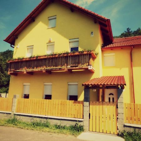 Bakterhaz Vendeghaz Hotel Nagyvisnyó Exterior foto