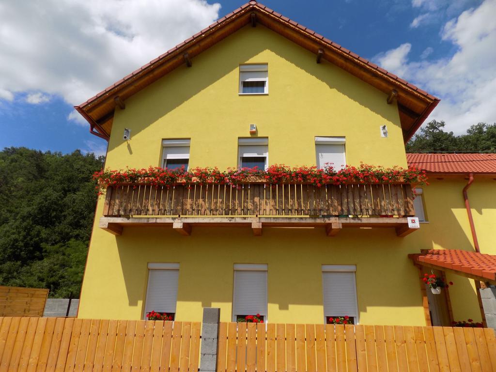 Bakterhaz Vendeghaz Hotel Nagyvisnyó Exterior foto