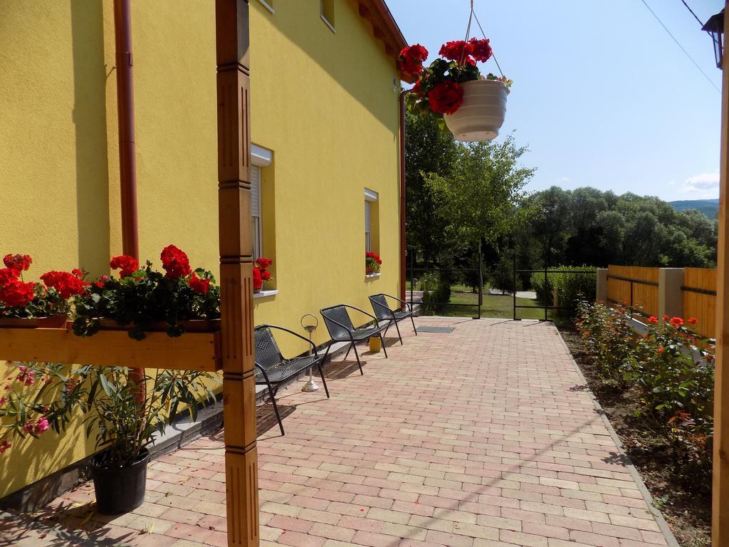 Bakterhaz Vendeghaz Hotel Nagyvisnyó Exterior foto