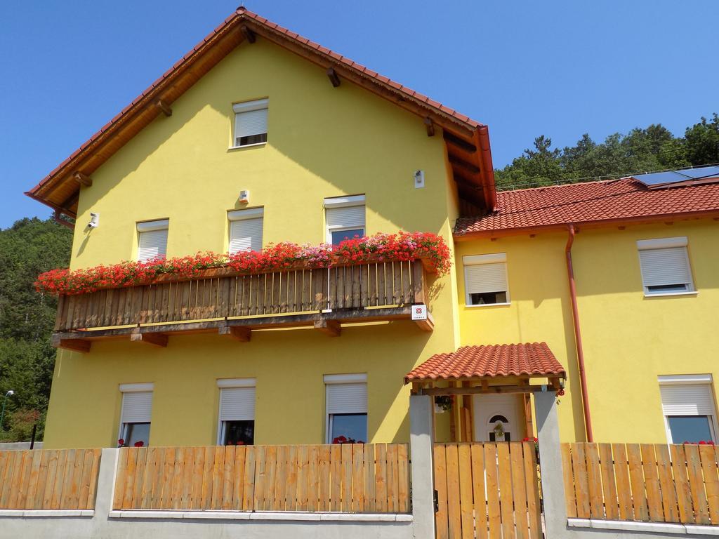 Bakterhaz Vendeghaz Hotel Nagyvisnyó Exterior foto